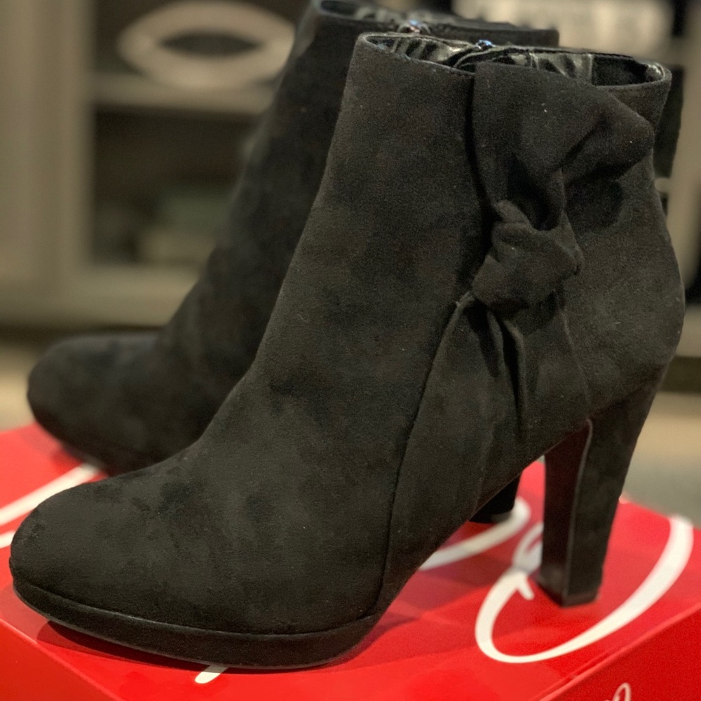 Ankle booties